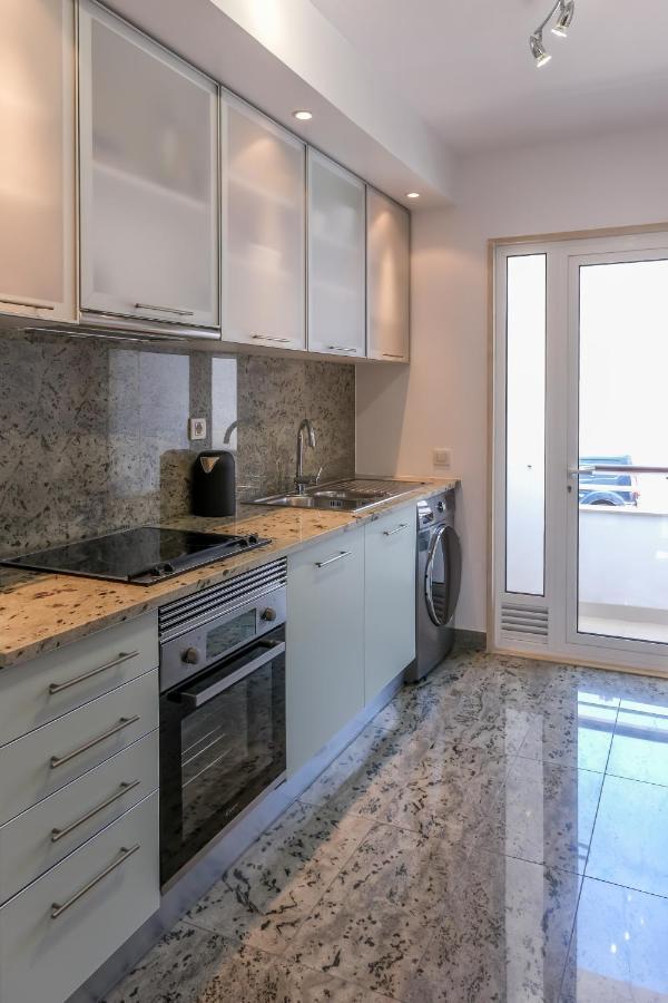 Lucky Star Marina Apartment, With Pool Lagos Buitenkant foto